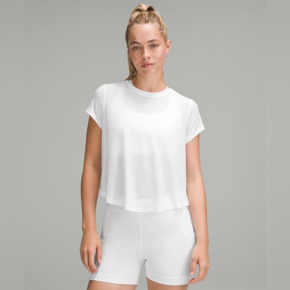 NWT Lululemon Tee